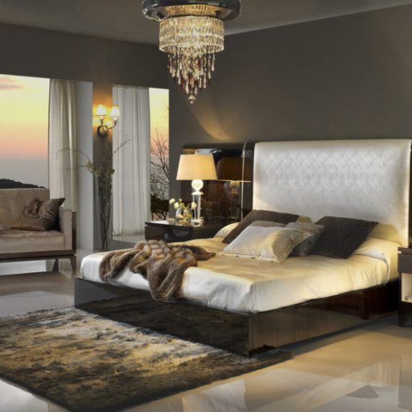 Bed Head, St.Tropez Collection