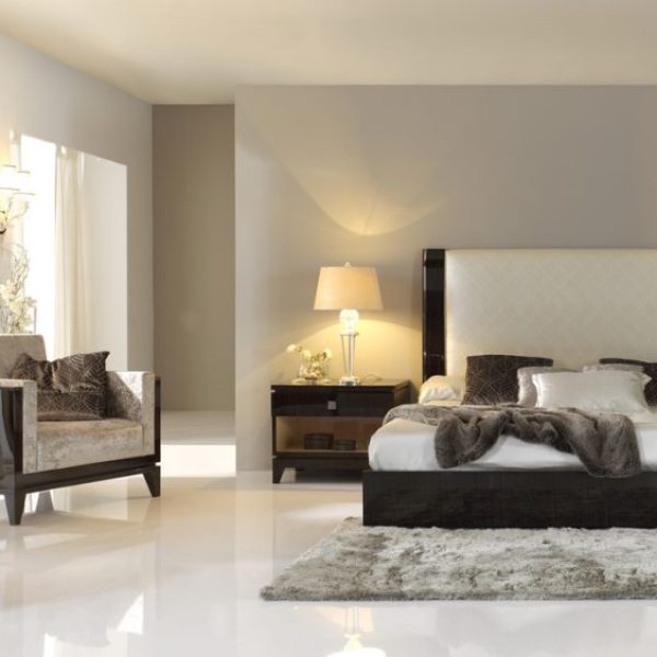 Bed Head, St.Tropez Collection